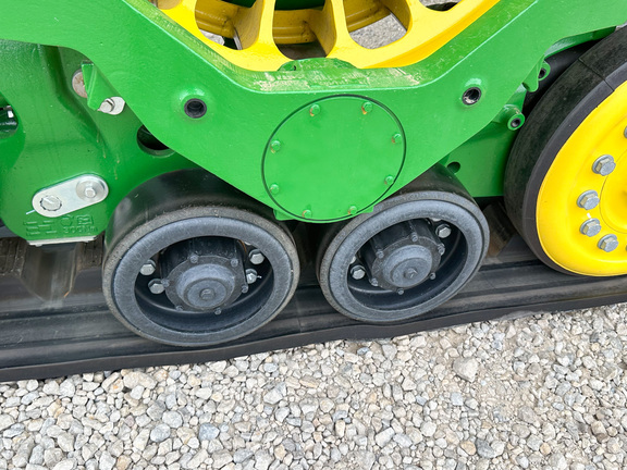 2025 John Deere 8RX 340 Tractor Rubber Track
