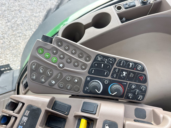 2013 John Deere 8335R Tractor