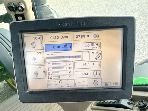 2013 John Deere 8335R Tractor