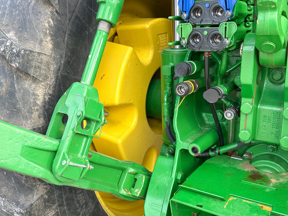 2013 John Deere 8335R Tractor