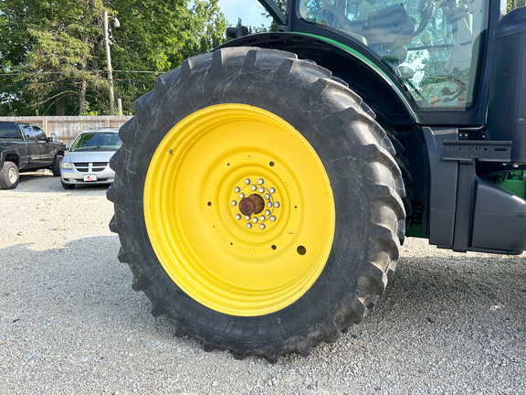 2013 John Deere 8335R Tractor