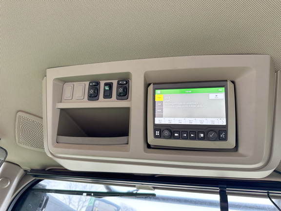 2025 John Deere 9R 440 Tractor 4WD