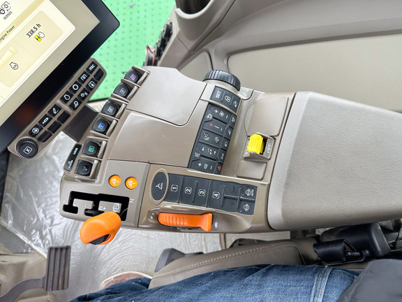 2025 John Deere 9R 440 Tractor 4WD