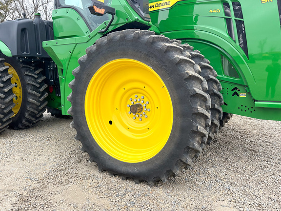 2025 John Deere 9R 440 Tractor 4WD