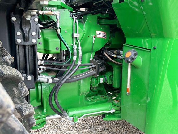 2025 John Deere 9R 440 Tractor 4WD