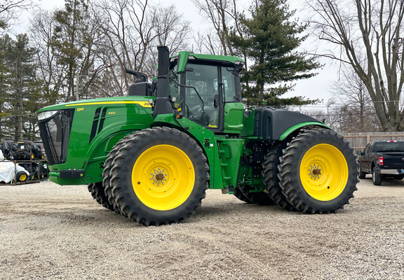 2025 John Deere 9R 440 Tractor 4WD