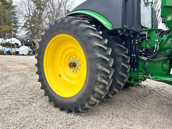 2025 John Deere 9R 440 Tractor 4WD