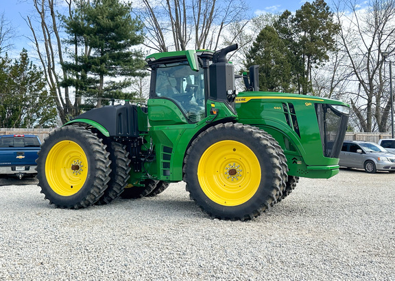 2025 John Deere 9R 440 Tractor 4WD