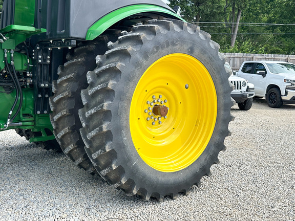 2025 John Deere 9R 440 Tractor 4WD