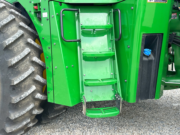 2025 John Deere 9R 440 Tractor 4WD