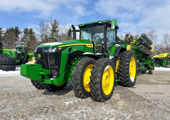 2025 John Deere 8R 340 Tractor