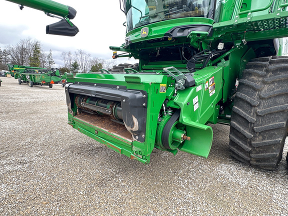 2025 John Deere S7 800 Combine