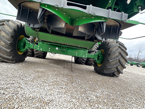 2025 John Deere S7 800 Combine