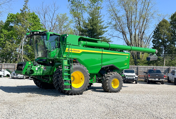2025 John Deere S7 800 Combine
