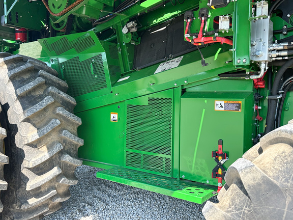 2025 John Deere S7 800 Combine