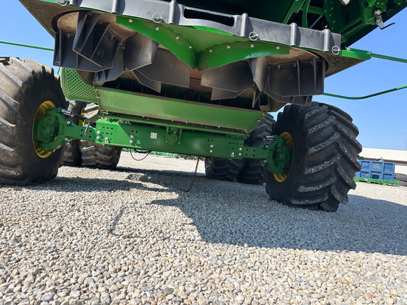 2025 John Deere S7 800 Combine