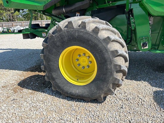 2025 John Deere S7 800 Combine