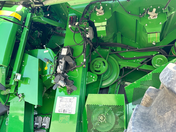 2025 John Deere S7 800 Combine