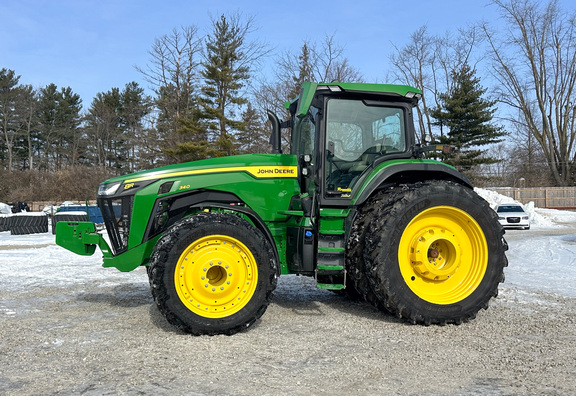 2025 John Deere 8R 340 Tractor
