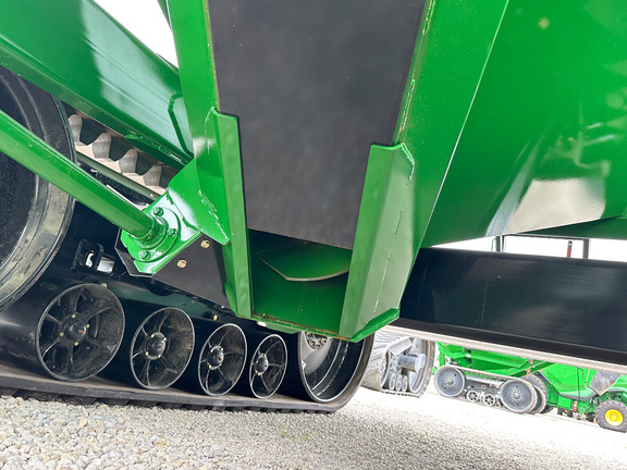 2025 Brent V1500 Grain Cart