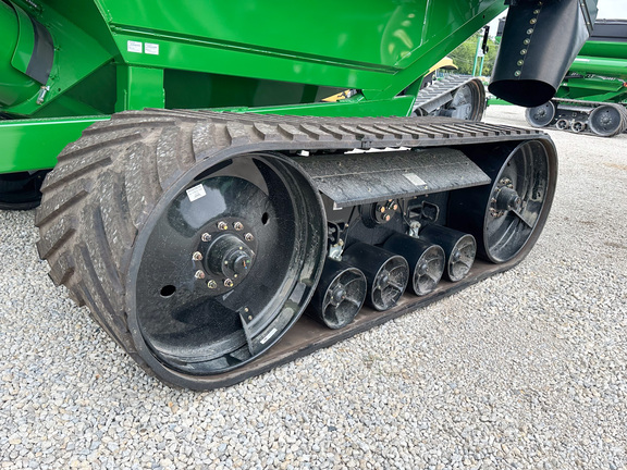 2025 Brent V1500 Grain Cart