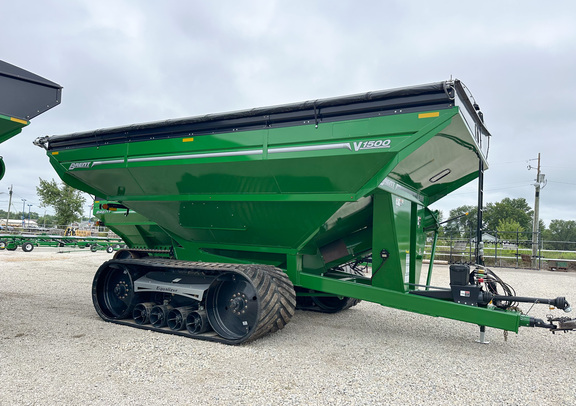 2025 Brent V1500 Grain Cart