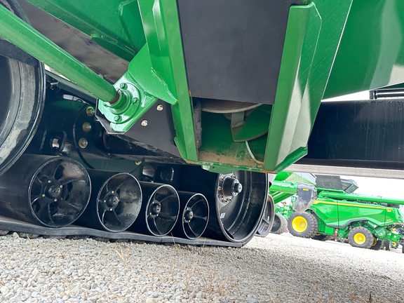 2025 Brent V1500 Grain Cart