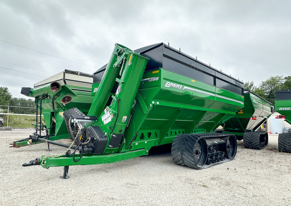 2024 Brent 1398 Grain Cart