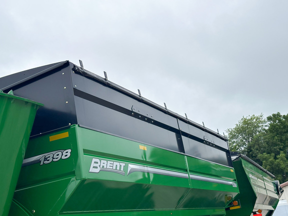 2024 Brent 1398 Grain Cart