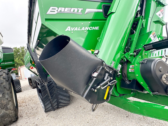 2024 Brent 1398 Grain Cart