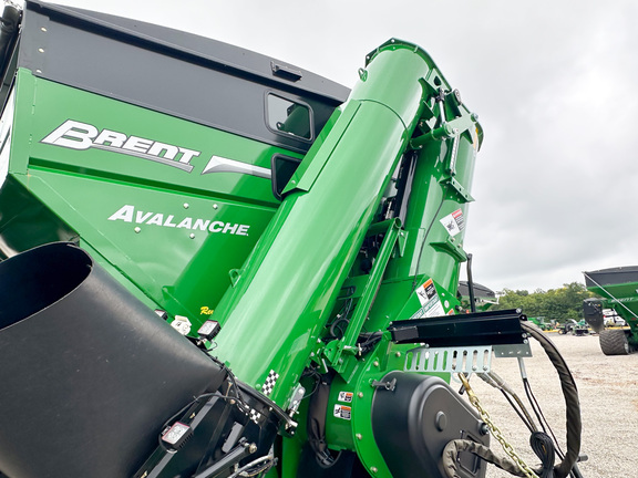 2024 Brent 1398 Grain Cart