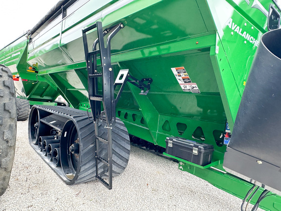 2024 Brent 1398 Grain Cart