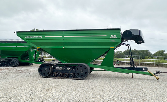 2011 J&M 1326-22T Grain Cart
