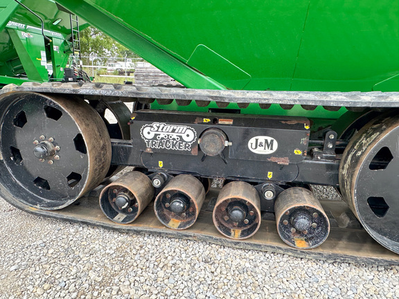 2011 J&M 1326-22T Grain Cart