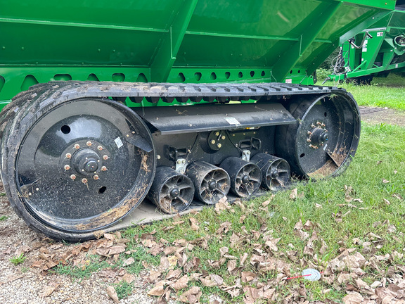 2024 Brent 1398 Grain Cart