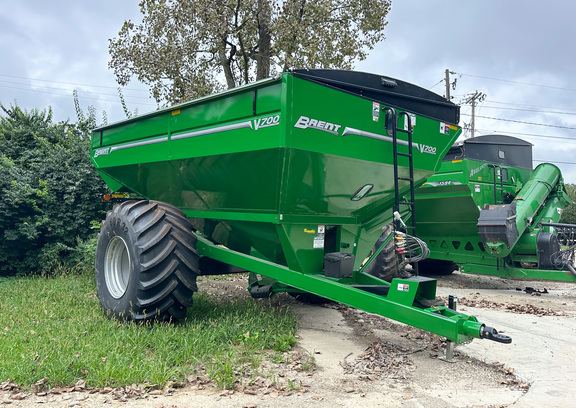 2024 Brent V700 Grain Cart