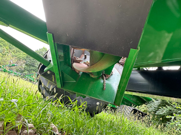 2024 Brent V700 Grain Cart