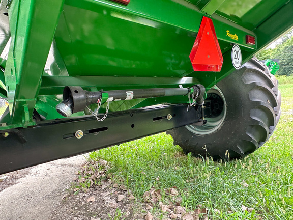 2024 Brent V700 Grain Cart