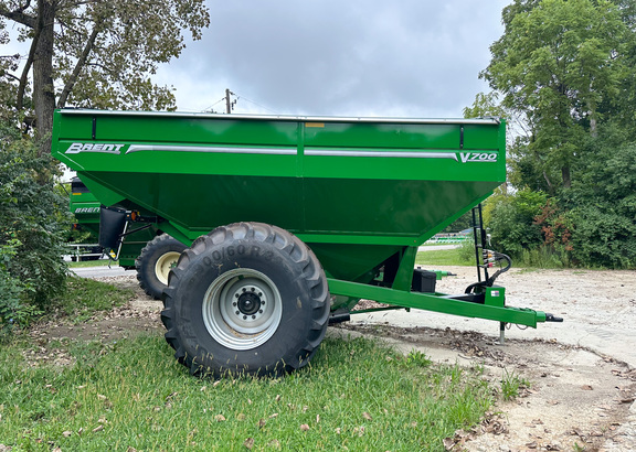 2024 Brent V700 Grain Cart