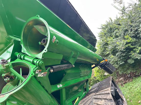 2024 Brent V1100 Grain Cart