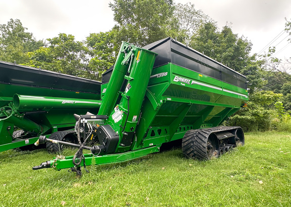 2024 Brent 1398 Grain Cart