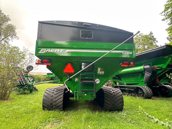 2024 Brent 1398 Grain Cart