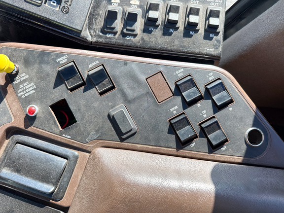 2009 Miller Pro CONDOR A75 Sprayer/High Clearance