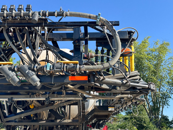 2009 Miller Pro CONDOR A75 Sprayer/High Clearance