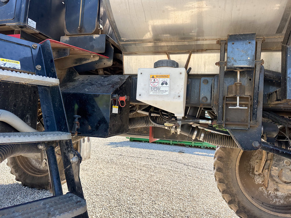 2009 Miller Pro CONDOR A75 Sprayer/High Clearance