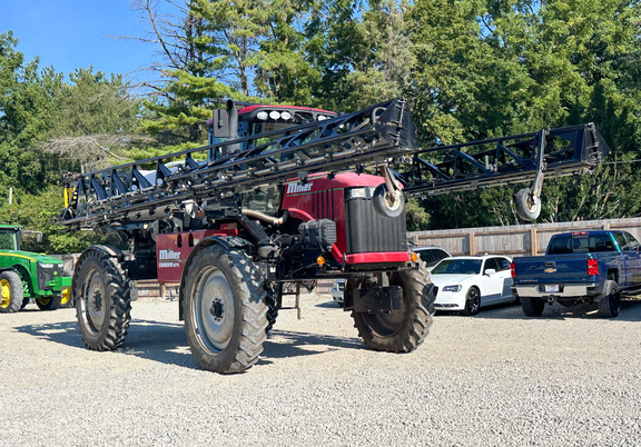2009 Miller Pro CONDOR A75 Sprayer/High Clearance