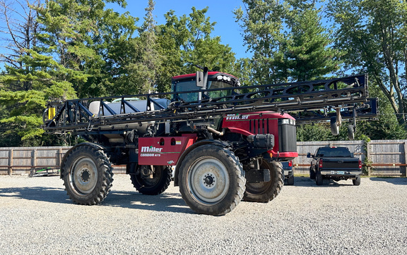 2009 Miller Pro CONDOR A75 Sprayer/High Clearance