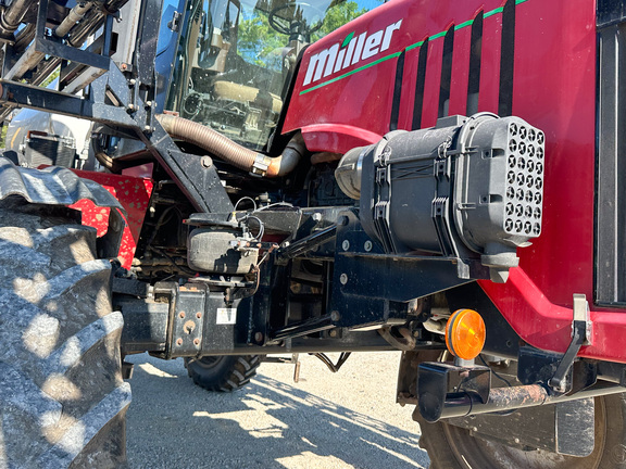 2009 Miller Pro CONDOR A75 Sprayer/High Clearance