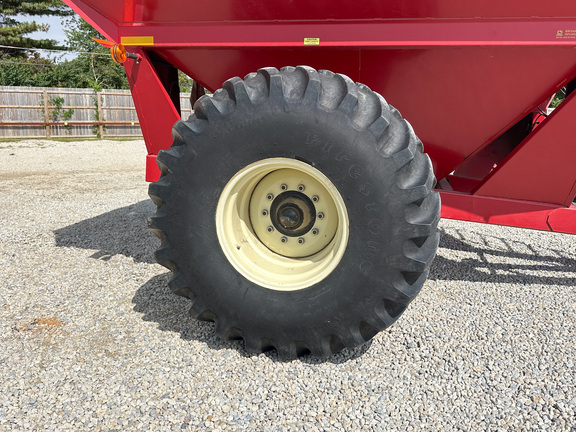 2002 J&M 525-14 Grain Cart