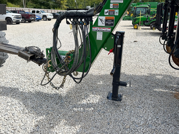 2020 Unverferth 2600 Applicator